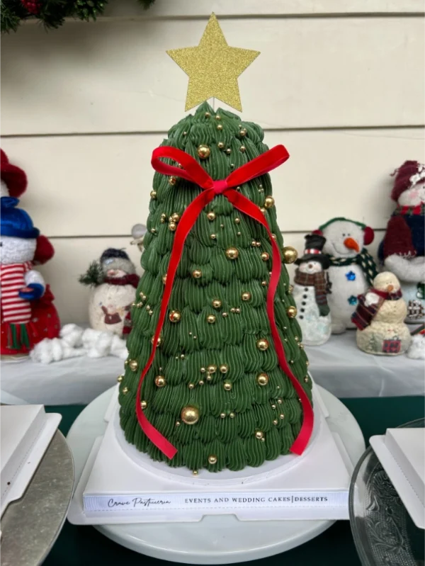 Christmas Tree Cake - Image 3