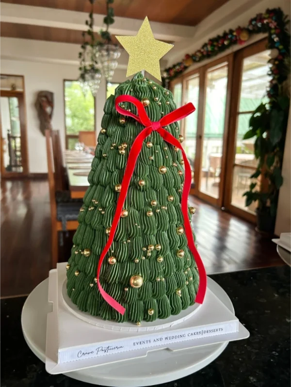 Christmas Tree Cake - Image 2